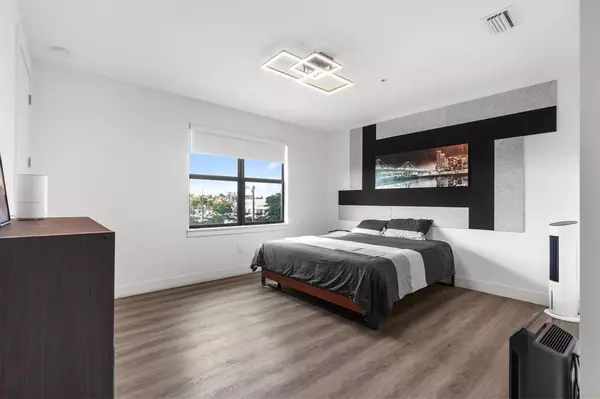 Wilton Manors, FL 33305,553 NE 21 #553