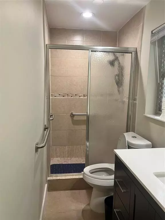 Sunrise, FL 33313,6790 NW 25th St