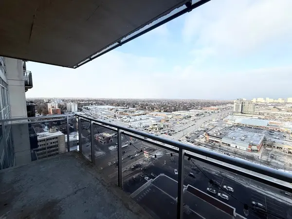 Brampton, ON L6W 0A9,215 Queen St E ST E #1903