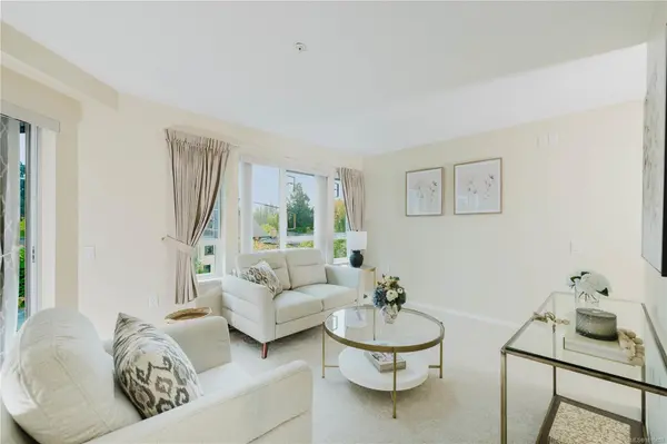 Saanich, BC V8P 5T7,1521 Church Ave #305