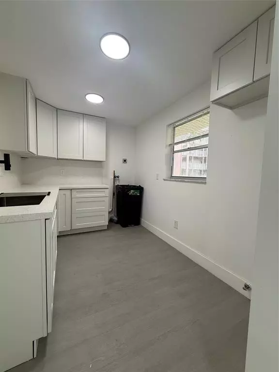 Lauderhill, FL 33313,2800 NW 56th Ave #B101