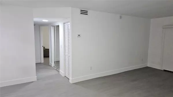 Lauderhill, FL 33313,2800 NW 56th Ave #B101