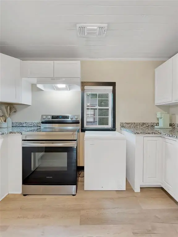 Howe, TX 75459,604 S Maple Street