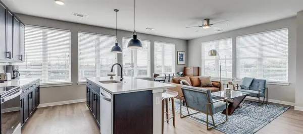 Dallas, TX 75226,3900 Commerce Street #628