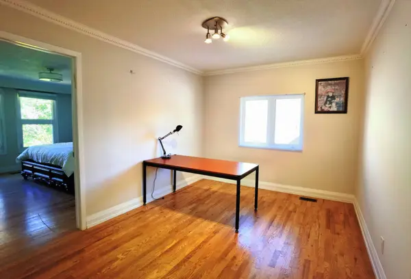 Toronto C07, ON M2R 3C5,260 Fisherville RD #Master Bedroom