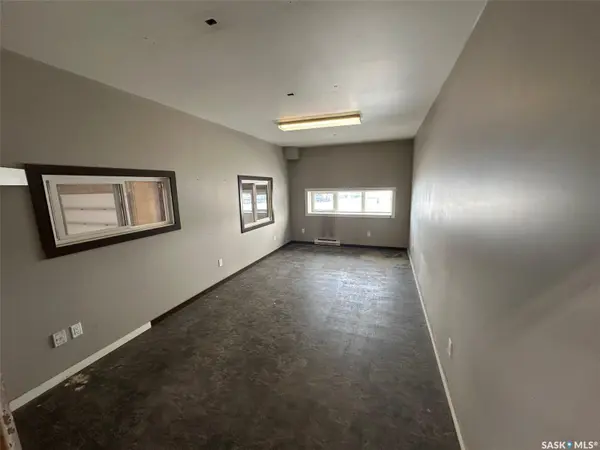 250 North Service ROAD W #9, Moose Jaw, SK S6H 0A3