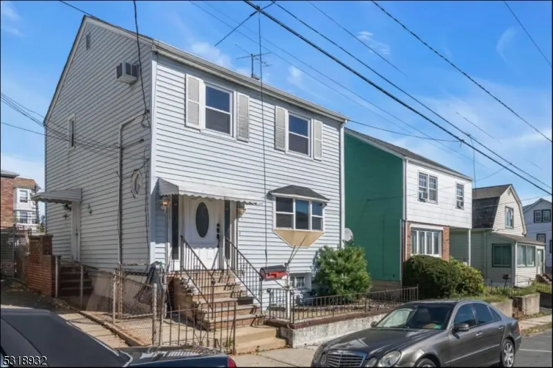 29 Devon Ter, Kearny Town, NJ 07032