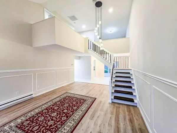 Monroe Twp., NJ 08831,307B Modele Plz