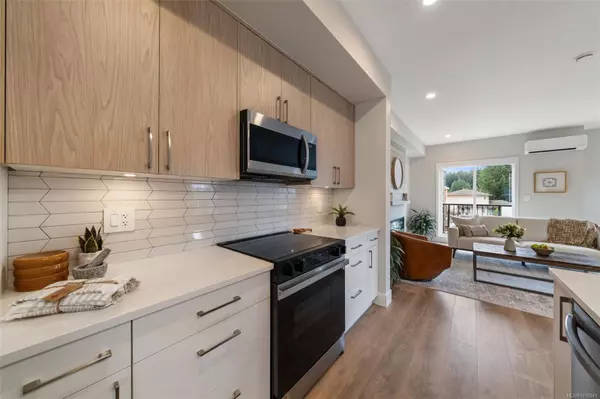 Langford, BC V9C 0V5,1203 Arcadiawood Crt