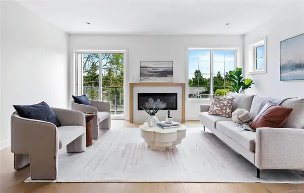 3907 Cedar Hill Rd #Unit 8, Saanich, BC V8P 3Z8