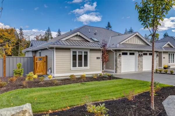 1189 Lee Rd, Parksville, BC V9P 2L2