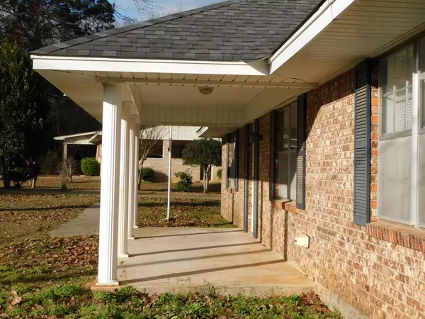 Springhill, LA 71075,604 NW 7th Street