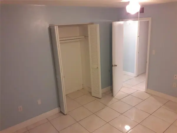 North Miami Beach, FL 33179,Address not disclosed