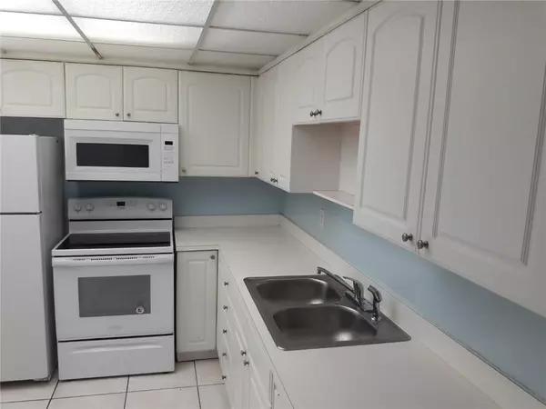 North Miami Beach, FL 33179,Address not disclosed