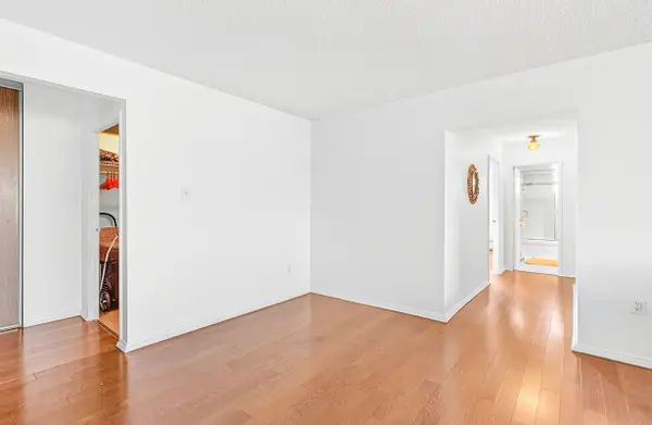 Toronto W01, ON M6S 3N6,65 Southport ST #903