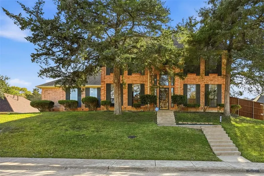 608 Ten Mile Drive, Desoto, TX 75115