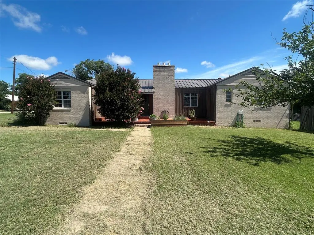 Throckmorton, TX 76483,408 South Street