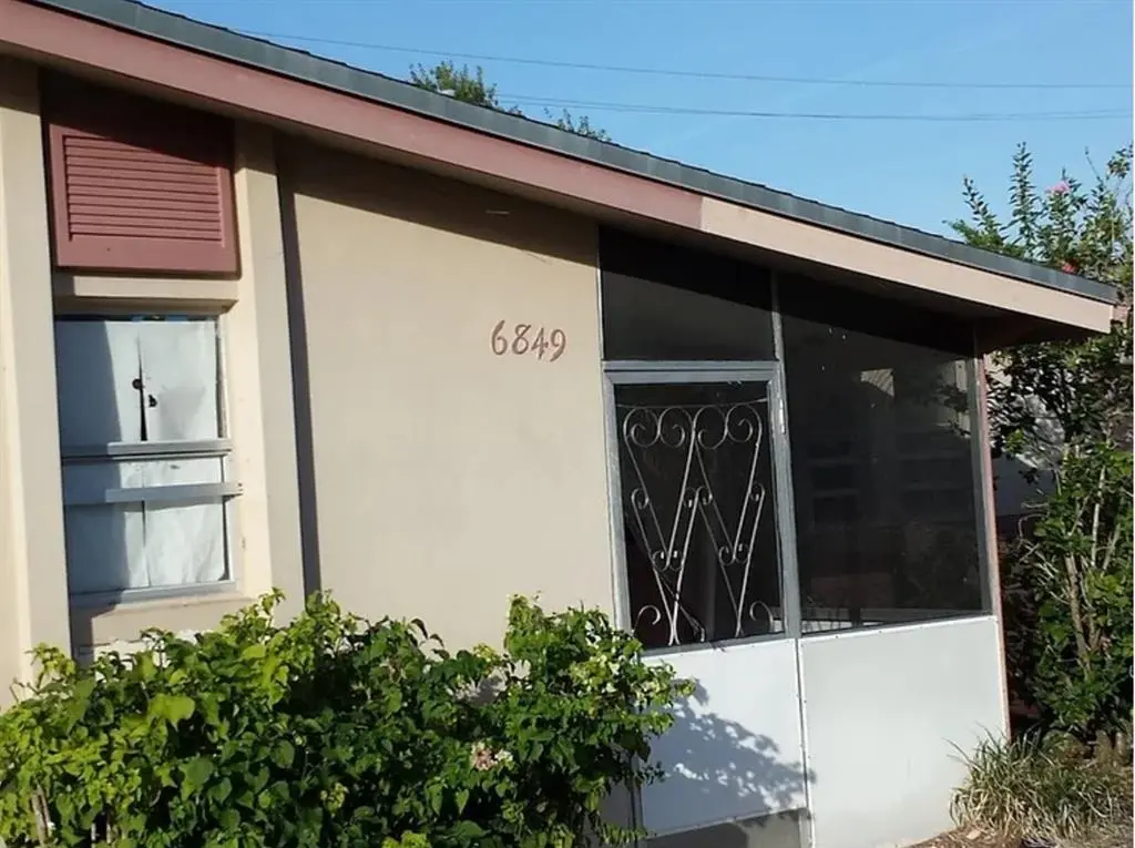 Fort Lauderdale, FL 33313,6849 NW 30th St #4