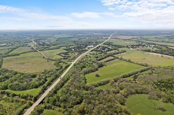 Trenton, TX 75490,TBD 19+/- Tract 1 HIghway 121