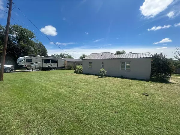 Throckmorton, TX 76483,408 South Street