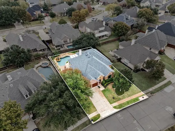 Mansfield, TX 76063,1808 Lakes Edge Boulevard