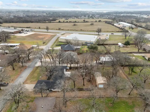 Granbury, TX 76049,2608 Royal Lane