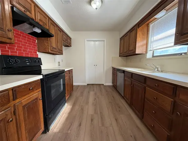 Allen, TX 75002,526 Post Oak Lane