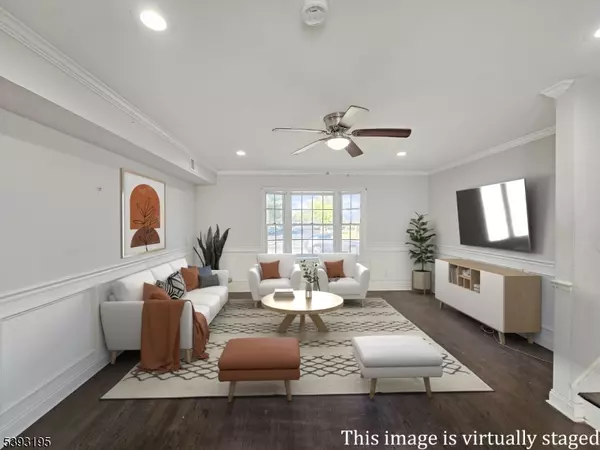 Somerville Boro, NJ 08876,484 E Main St