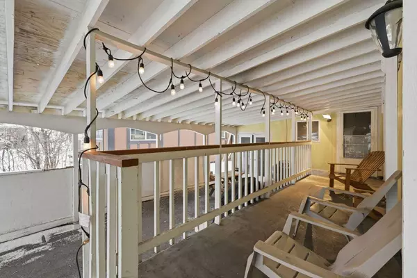 Calgary, AB T3B 5P1,3223 83 ST NW #99