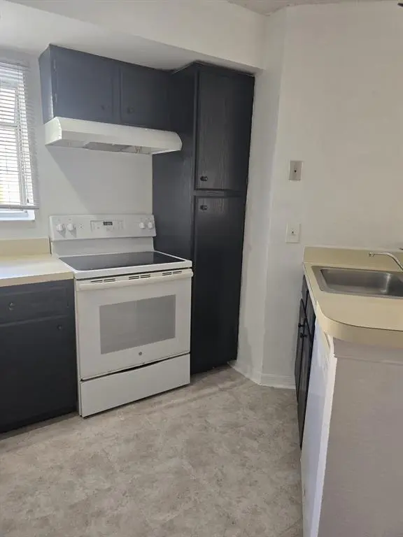 Margate, FL 33063,3310 Pinewalk Dr N #1812