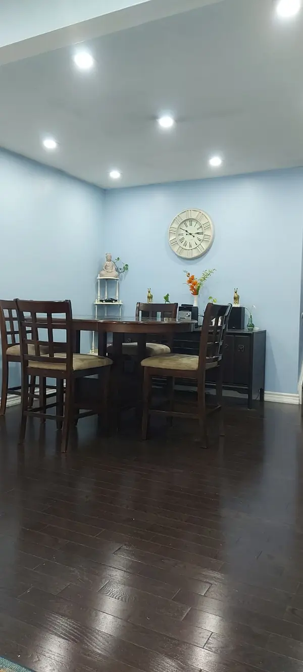 23 Finchgate BLVD, Brampton, ON L6T 3H7