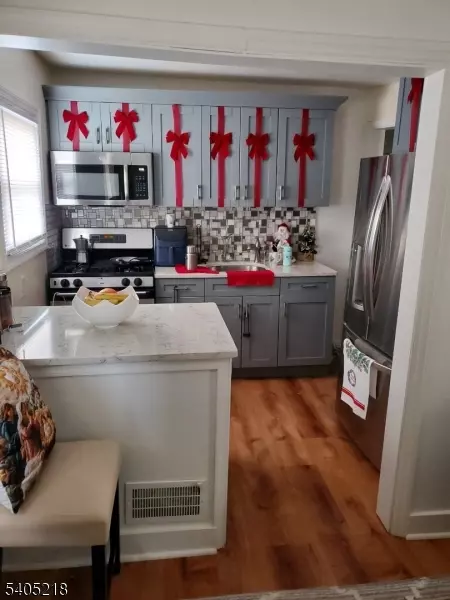 Passaic City, NJ 07055,38 6TH AVE #2