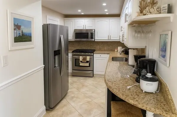 Hollywood, FL 33019,801 S Ocean Drive #206