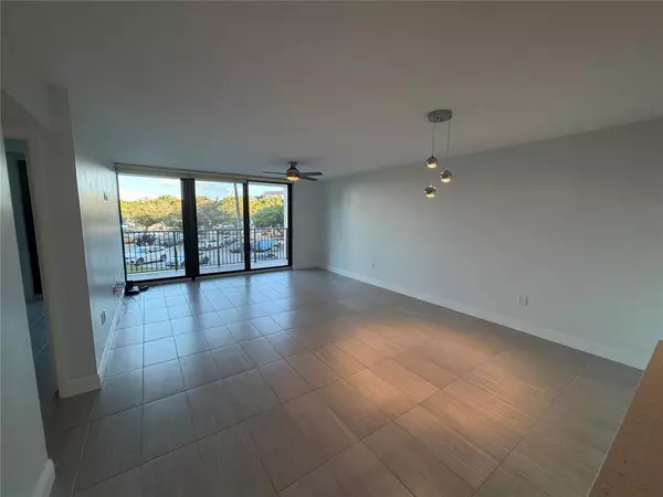 Fort Lauderdale, FL 33315,1101 River Reach Drive #205