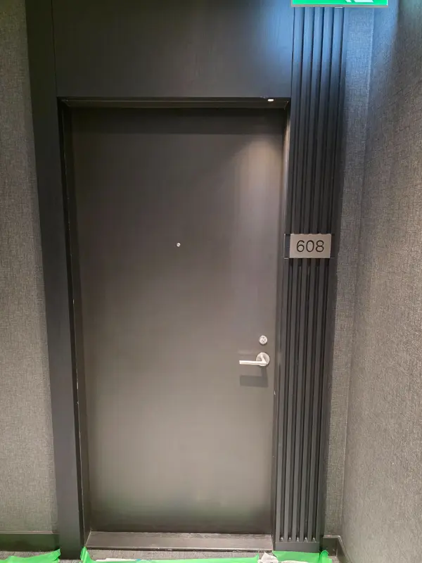 Toronto C10, ON M4P 0E9,120 Broadway AVE #608