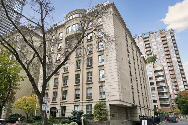 Toronto C08, ON M4Y 2W7,88 Charles ST #305