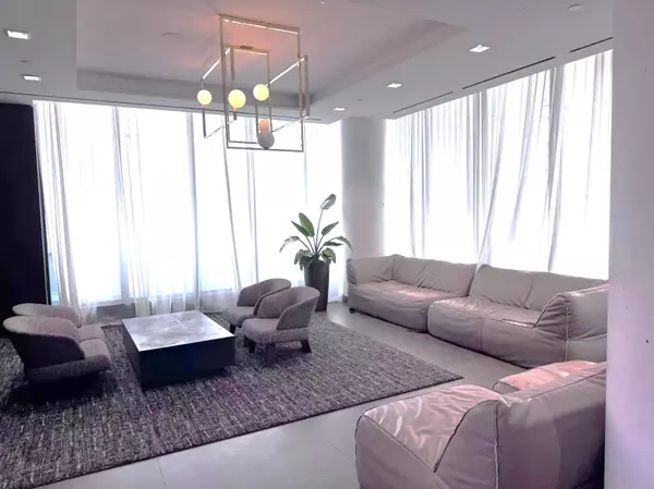 Vaughan, ON L4K 0J7,950 PORTAGE Pkwy #608