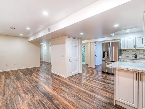 Mississauga, ON L5V 2H9,6408 Newcombe DR #Basement