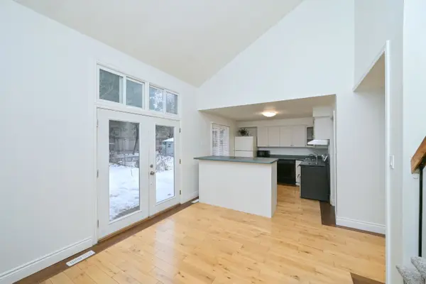 Brampton, ON L6S 3K6,82 Leacrest ST