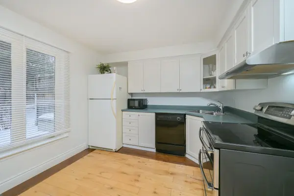 Brampton, ON L6S 3K6,82 Leacrest ST