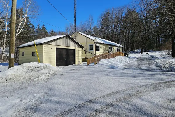 Gravenhurst, ON P0E 1G0,1479 11 HWY S