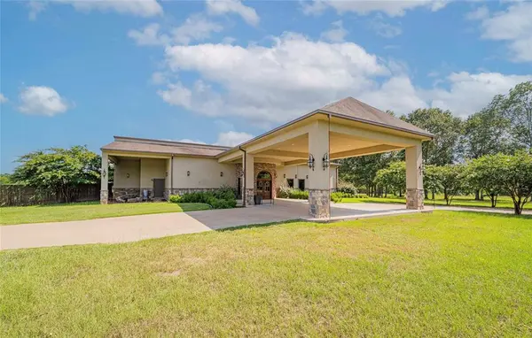 Kilgore, TX 75662,14284 State Highway 322 N