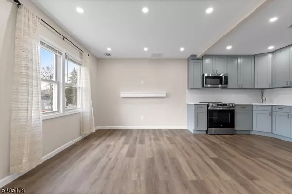 Rahway City, NJ 07065,80 E Emerson Ave