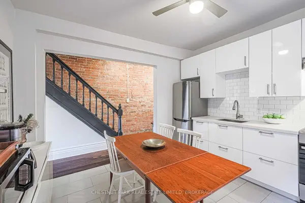 Toronto C01, ON M6G 2T3,553 Euclid AVE #Upper