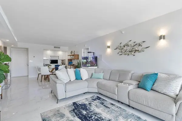 Aventura, FL 33180,20505 E Country Club Dr #1534