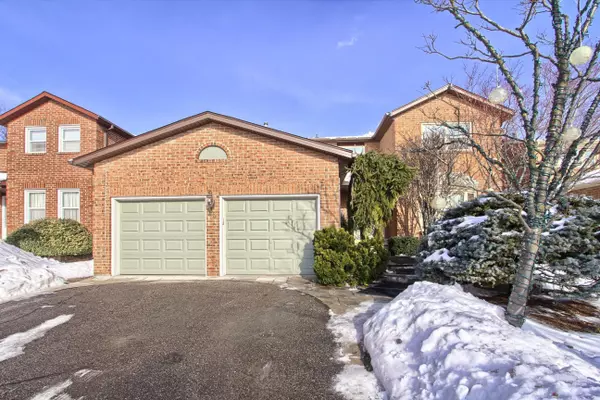 36 Houseman CRES, Richmond Hill, ON L4C 7S2