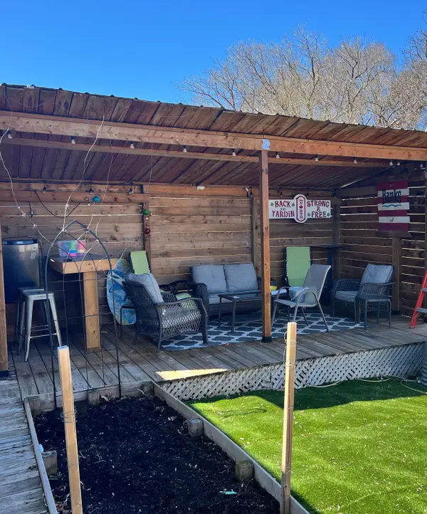 Grimsby, ON L3M 4Y6,58 Sandra CRES