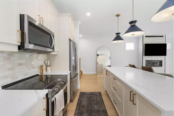 Loyalist, ON K7N 0E7,11 Walden Pond DR