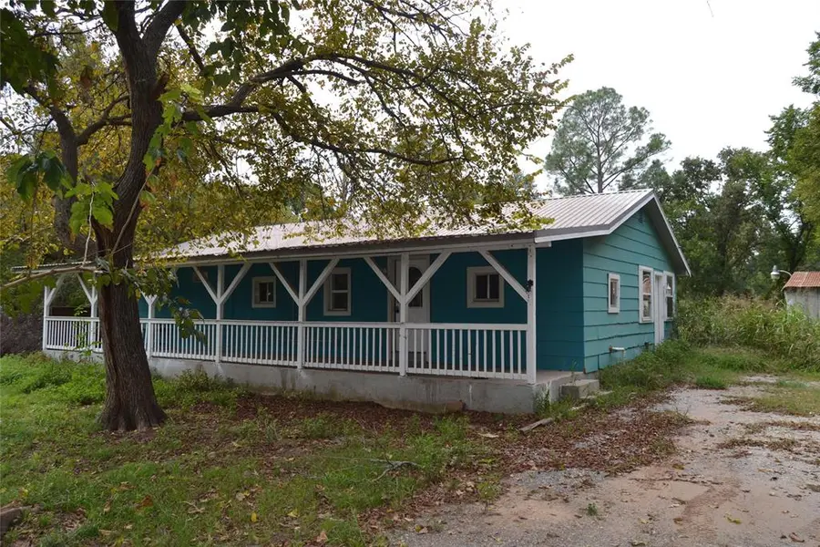 316 Arapaho Drive, Gordonville, TX 76245