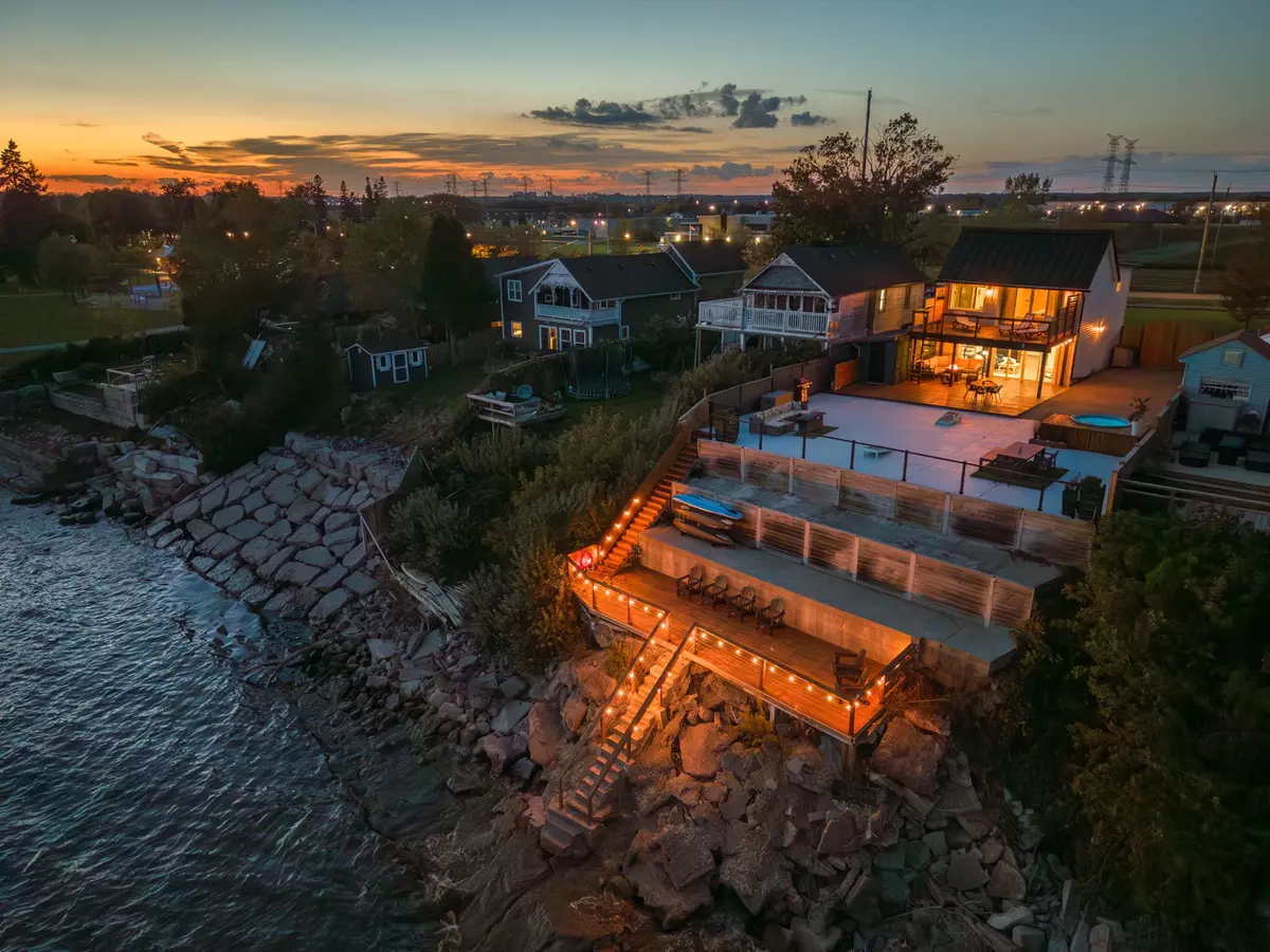 Clarington, ON L1C 3K3,74 East Beach RD